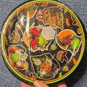 Disney Witches Paper Cake Plates Five Packs NWT